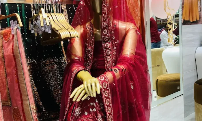 Shriman Shrimati Readymade Plaza
