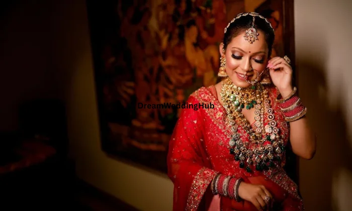 Shrishti Bhoyar Makeup Artist