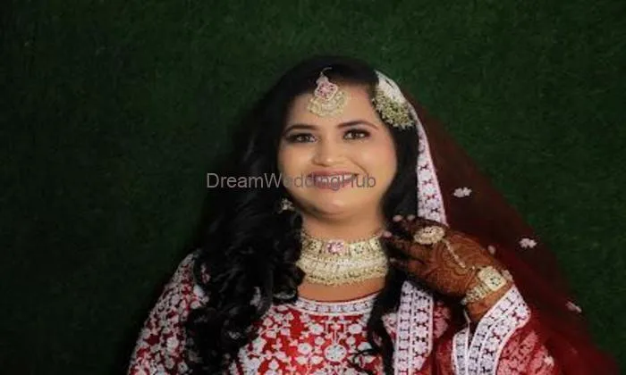 Shrungar Beauty Salon (beauty Parlour)