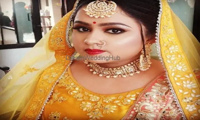 Shubham Beauty Parlour Gumanpura || Make Up Artist