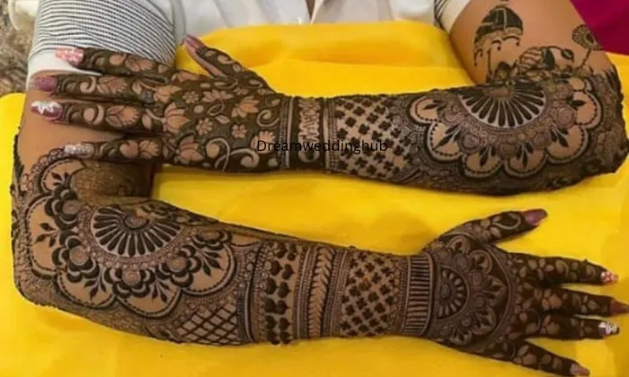Shubham Mehandi Artist