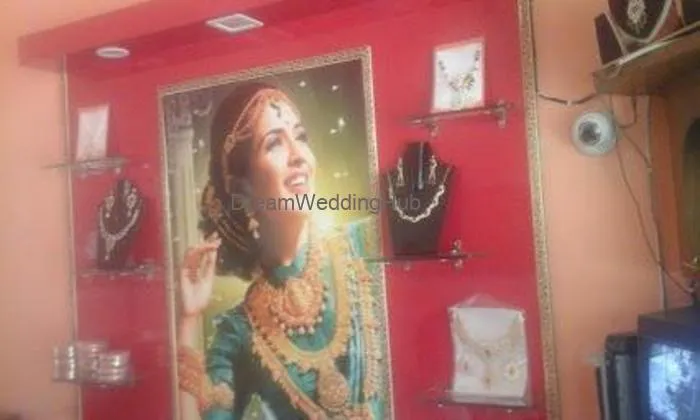 Shubhi Jewelers