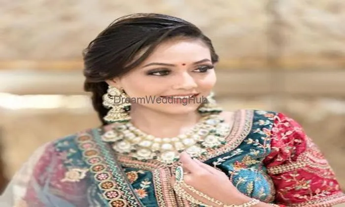 Shweta Walia Hair Makeup Artist And Academy
