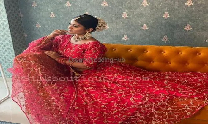 Silk Boutique (dress On Rent & Stitching)