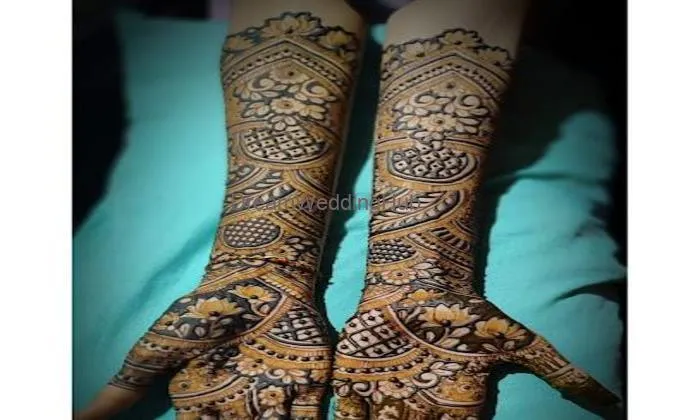 Sindhanur Mehendi Artist By Shaista Kousar