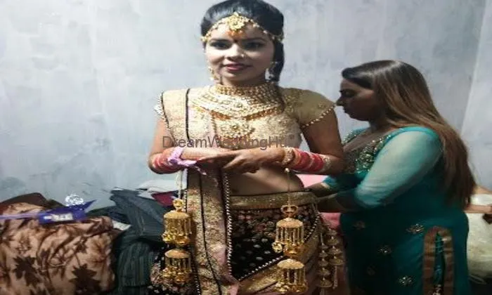 Sizzling Family Beauty Salon Sizzling Family Beauty Salon
