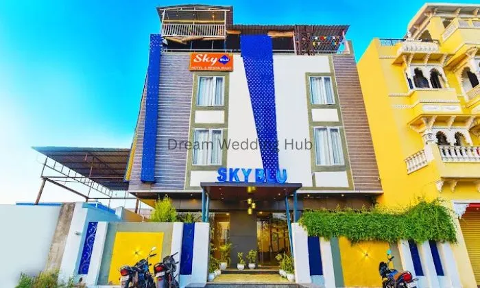 Sky Blu Hotel And Rooftop Restaurant By Av Yansh Group