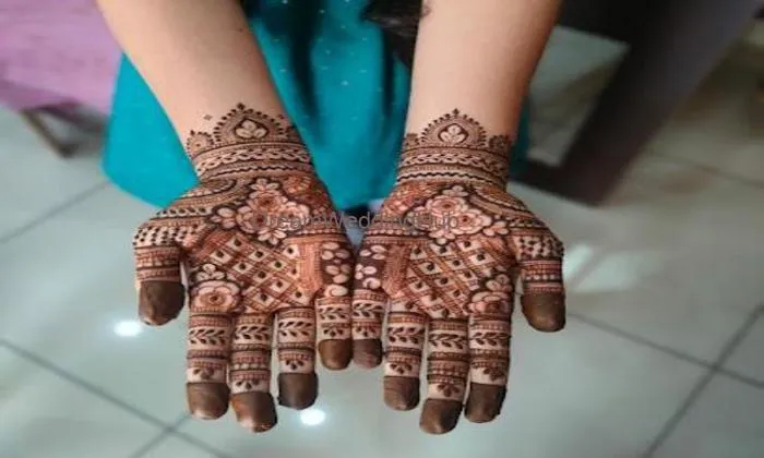 Skyp | Mehandi Artist In Madurai