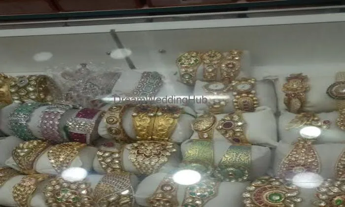 Smruti Bangles