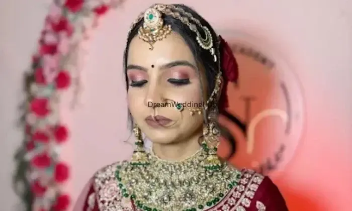 Snehas Makeup And Academy