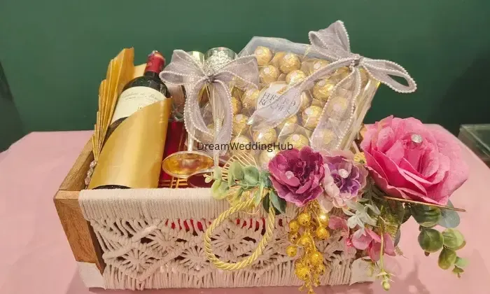 Snehas Wrapzz Gifting Snehas Wrapzz Gifting