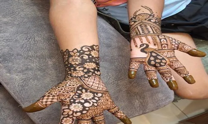 Sonal Garg Mehndi Artist