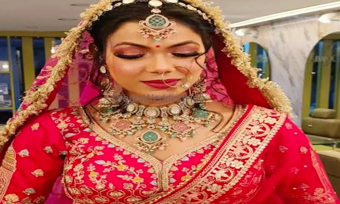 Sonasai Makeoverss . Big Stylo Makeovers