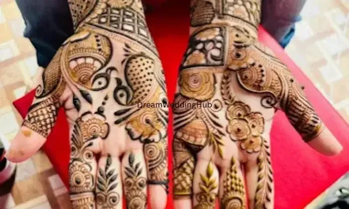 Sonu Mehandi Pune