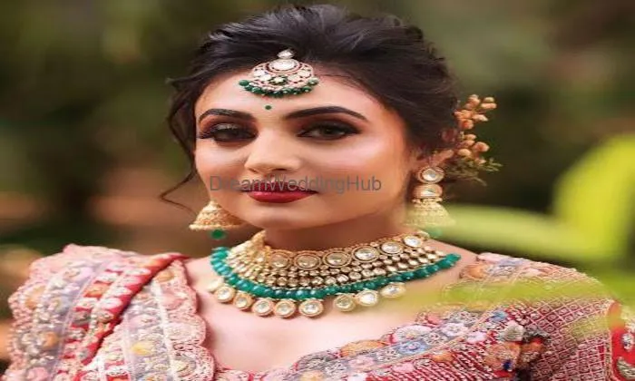 Sparsh Bridal Studio & Laxury Ladies Salon Sparsh Bridal Studio & Laxury Ladies Salon