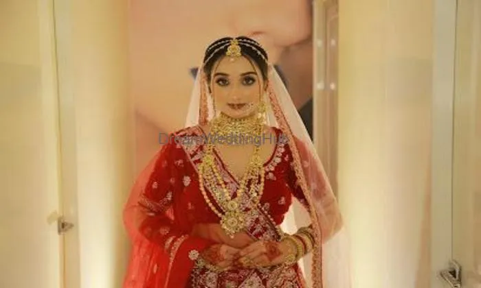 Sparsh View Salon & Academy | Best Hair Salon Udaipur / Bridal & Groom Makeup Artist Sparsh View Salon & Academy | Best Hair Salon Udaipur / Bridal & Groom Makeup Artist