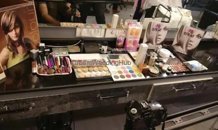 Spray Studio Kashmir