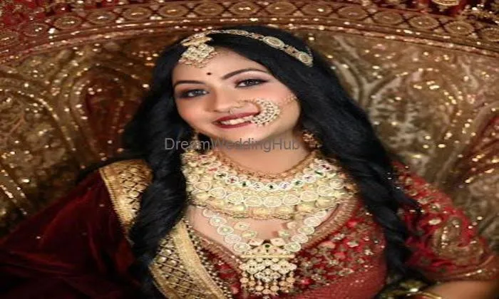 Srashti Beauty Salon Srashti Beauty Salon