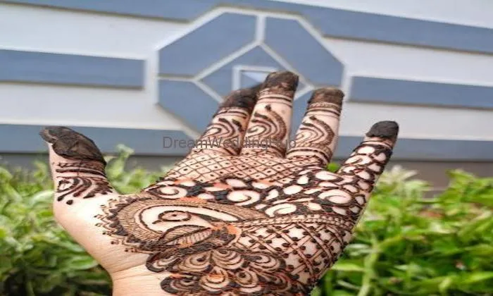 Sravani Mehendi Creations