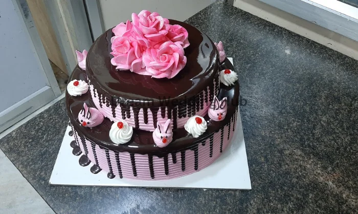 Sri Abirami Sweets And Bakery