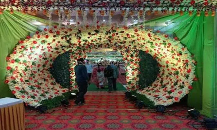 Sri Banashankari Flower Decorators
