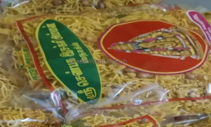Sri Shenbaga Isakkiamman Snacks