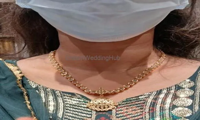 Sri Vanitha Covering