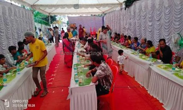 Sri Vasavi Catering Service (owner Pradeep)