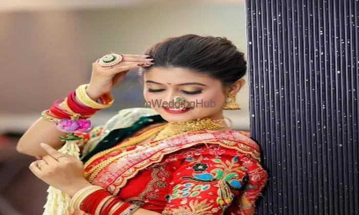Srishti Beauty & Makeup Academy – Ahilyanagar Srishti Beauty & Makeup Academy – Ahilyanagar
