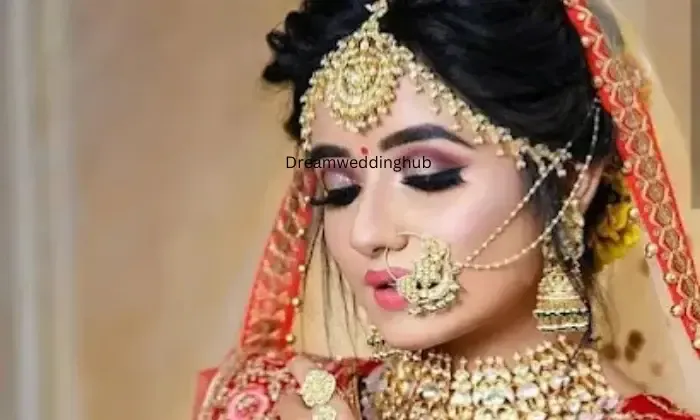 Srutus Makeover  Beauty Salon
