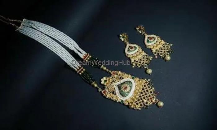 S.s. Collections