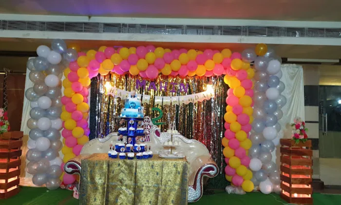Star Decorator