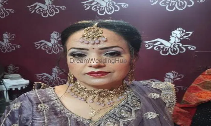 Star Makeover Beauty Salon