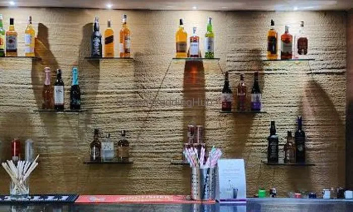 Sterling Local ( Club Bar )