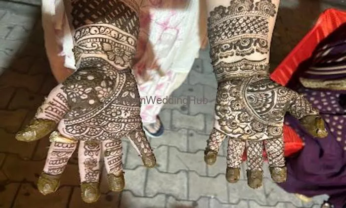Stylettes Professional Unisex Salon | Makeup Artist | Hair/nail/eyelashes/tattoo | Skin Treatment | Salon In Panchkula
