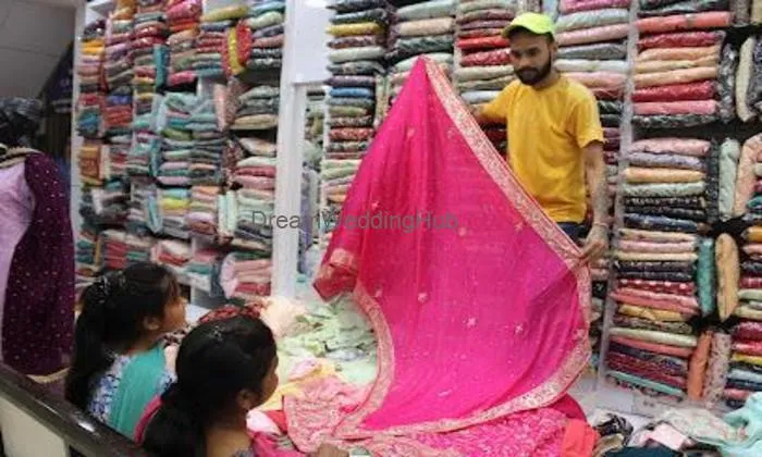 Subhash Di Hatti Money Fashions - Ladies Suits And Dresses Showroom In Kotkapura