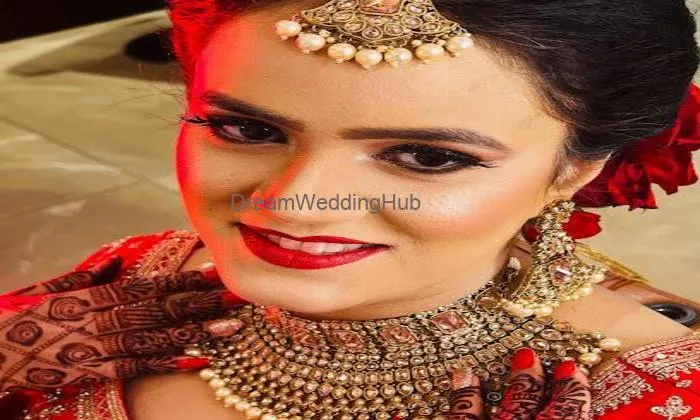 Sundarata The Family Salon & Academy -nail Extension/hydra Facial/unisex Salon/makeup Artist/best Salon Academy In Kapurthala
