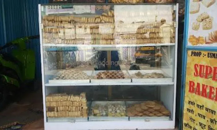 Super Bakery