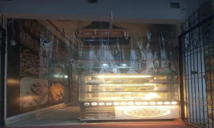 Super Cake Bakery
