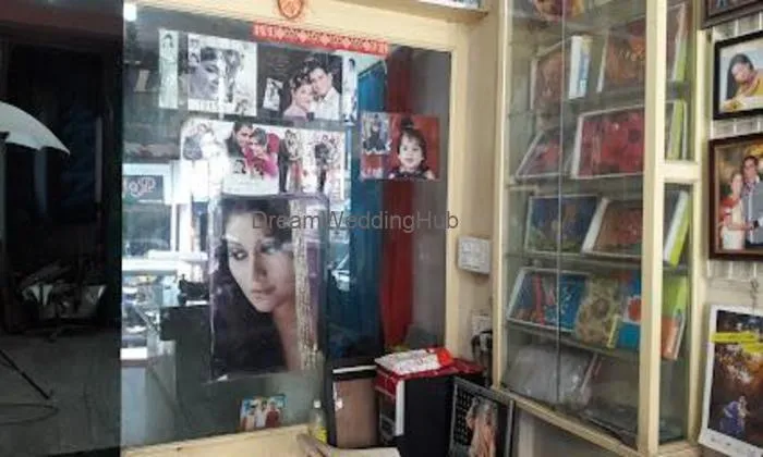 Super Digital Photo Studio And Lab