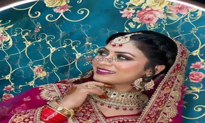 Super Shine Make-up Studio And Academy