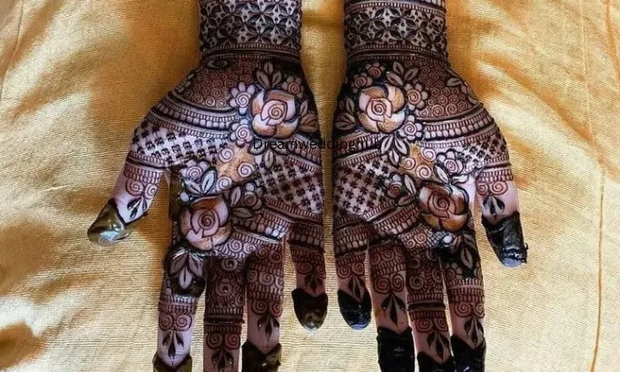 Surya Mehandi Artist