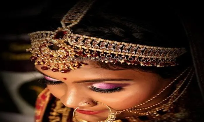 Swarnika Salon And Makeover
