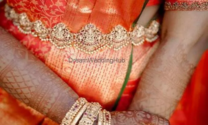 Taarini Rental Jewels