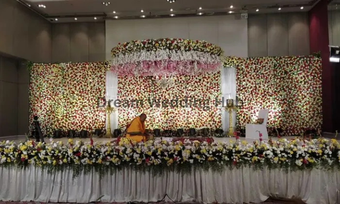 Taj Flower's - Decor