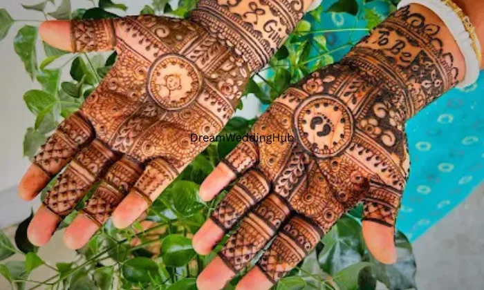 Taj  Mehndi  Artist