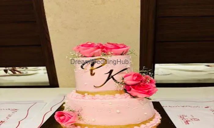 Tam Bakes Shona Mona Cakes