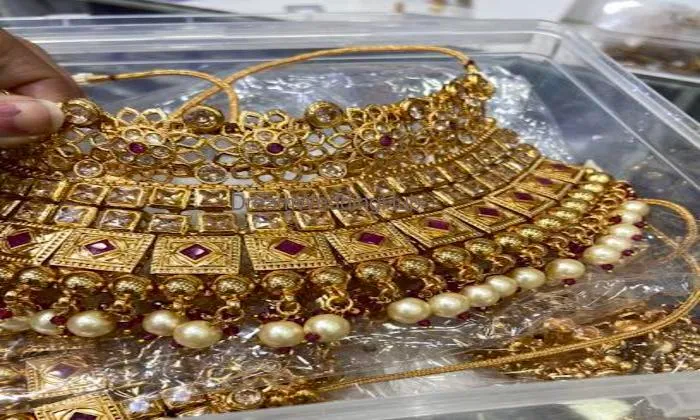 Tanishq Jewellery - Bhavnagar - Waghawadi Road