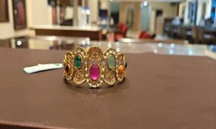Tanishq Jewellery - Bhopal - Malviya Nagar