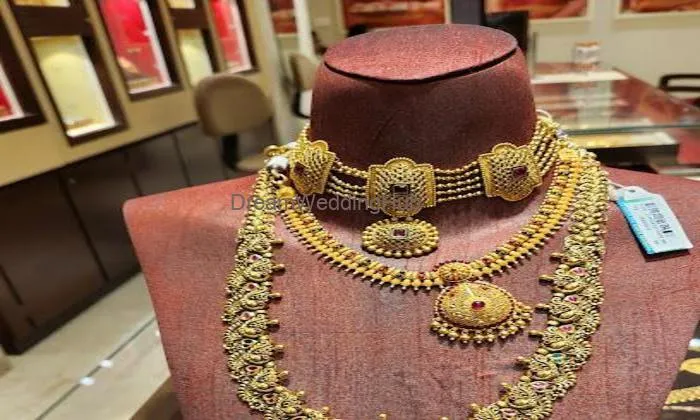 Tanishq Jewellery - Chennai -thoraipakkam